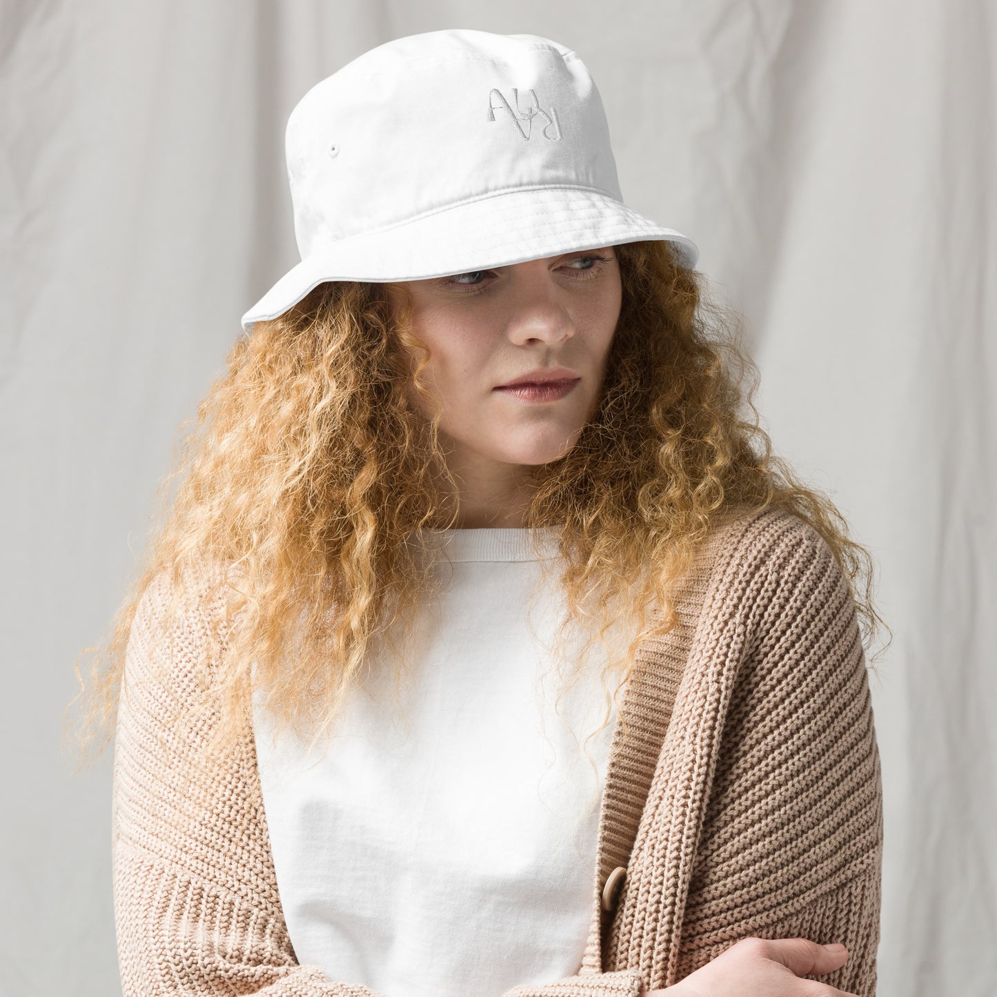 AURA "Bucket Hat"