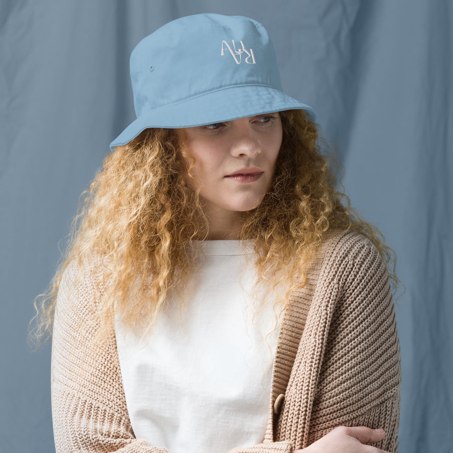 AURA "Bucket Hat"